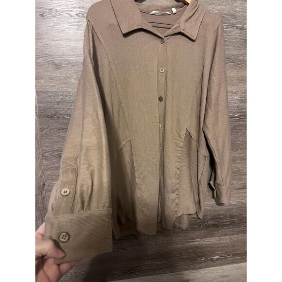 Soft Surroundings Tunic sz 1X Tan Decorative Buttons Top Blouse Plus Stretch - Picture 3 of 9